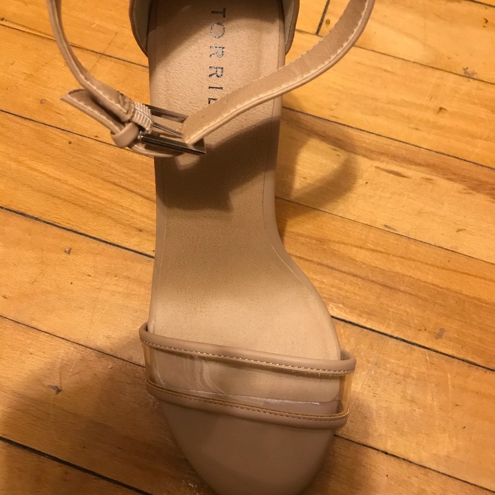 4in heels wide width